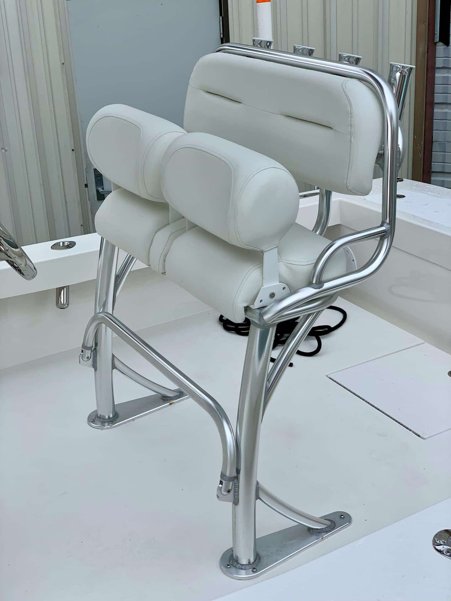 Standard Split Bolster Helm Seat
